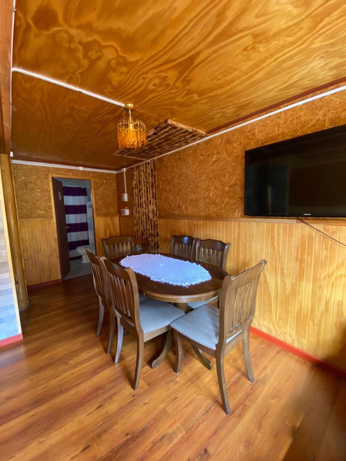 Cabanas Robinson Puerto Puyuguapi Room photo